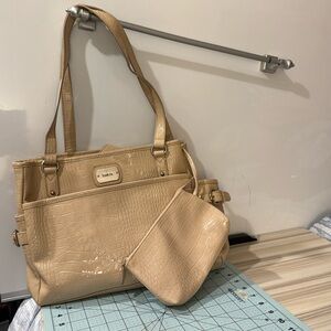 Woman’s Liz &Co  purse and wallet  like new